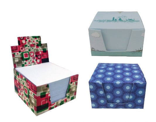 Кубче 8x8x4.5cm с картонена поставка